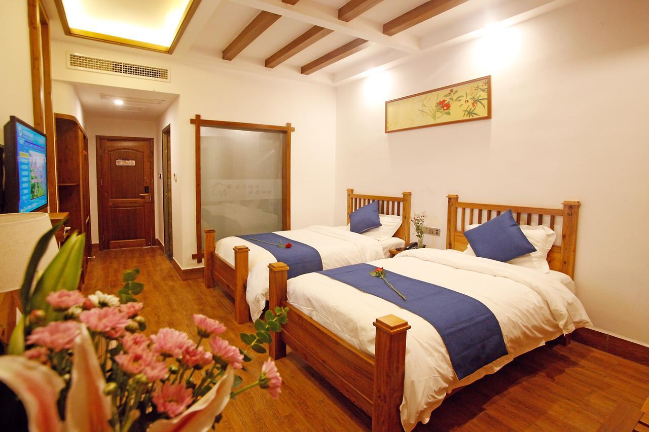 Guihua Road 106Th Hostel Zhangjiajie Exterior photo